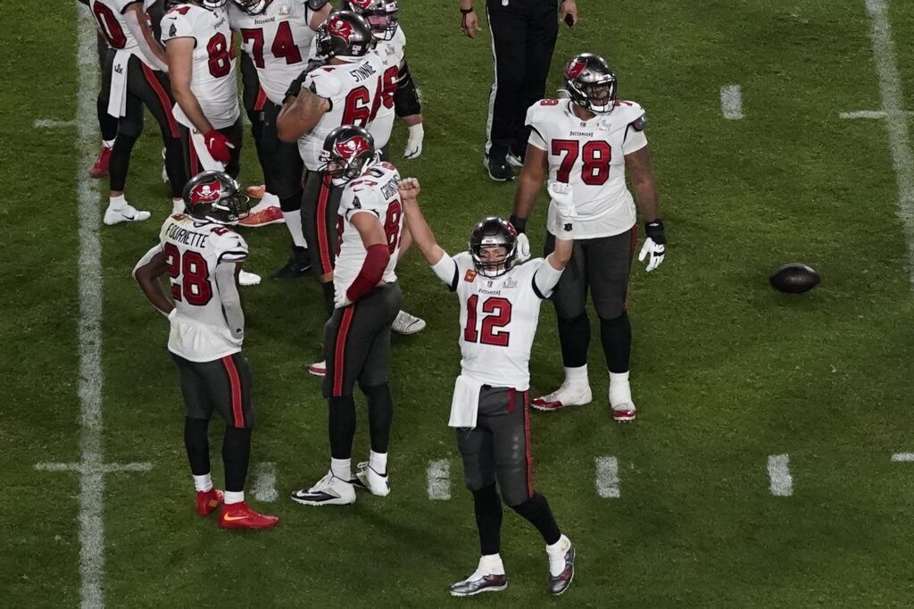 Bucs hope to keep core together to chase another Super Bowl